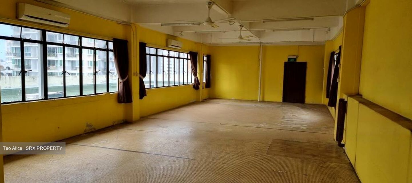 Golden Wall Flatted Factory (D12), Factory #461688311